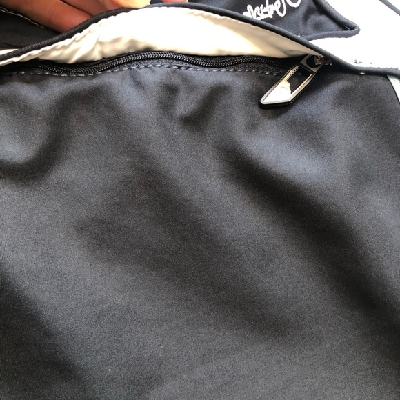 QUICKSILVER mens board / swim shorts - Picture 10 of 11